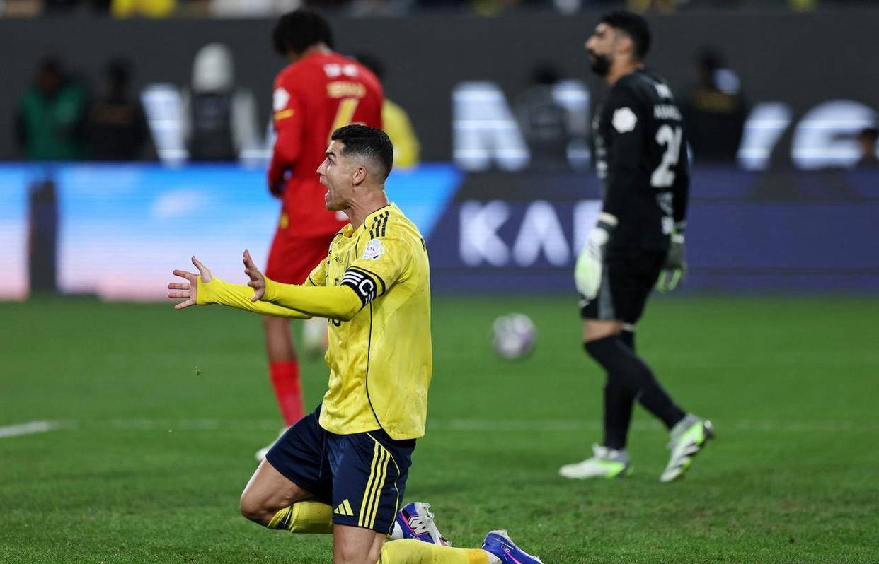 里昂窗口期伤情更新塞维利亚转会期内部沟通,C罗最后一投命中直接炸裂 里昂窗口期伤情更新塞维利亚转会期内部沟通,C罗最后一投命中直接炸裂