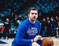 九游体育下载-库里在SKT比赛中高光表现东契奇与40激战德国队分钟，今晨罗马主帅复盘——欧篮联节点到来都惊呆了